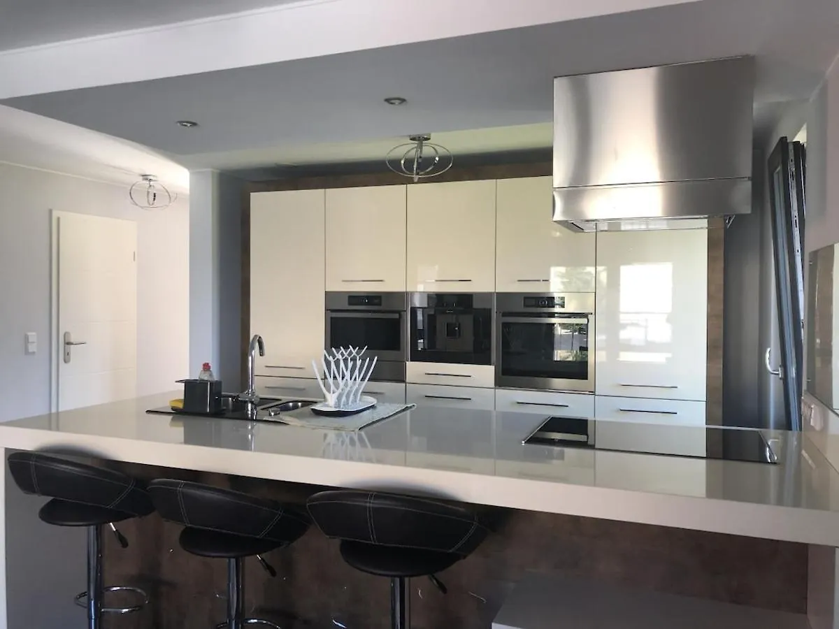 Entire Apartment In Schieren - 2 Bedrooms 0*,  לוקסמבורג